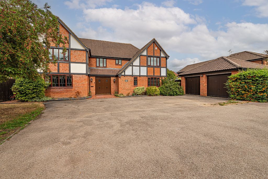 Property photo 2 of 37 5477992