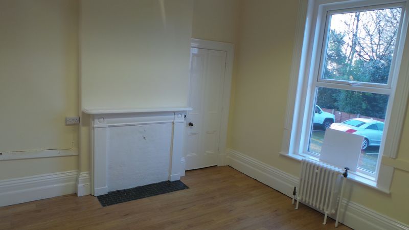 Property photo 3 of 7 Photo 8