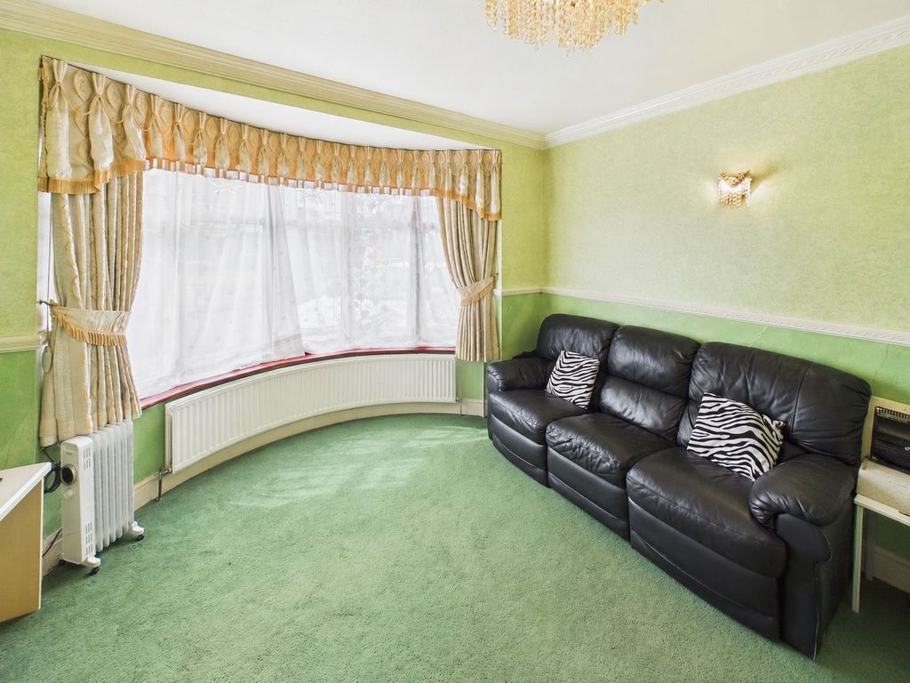 Property photo 3 of 19