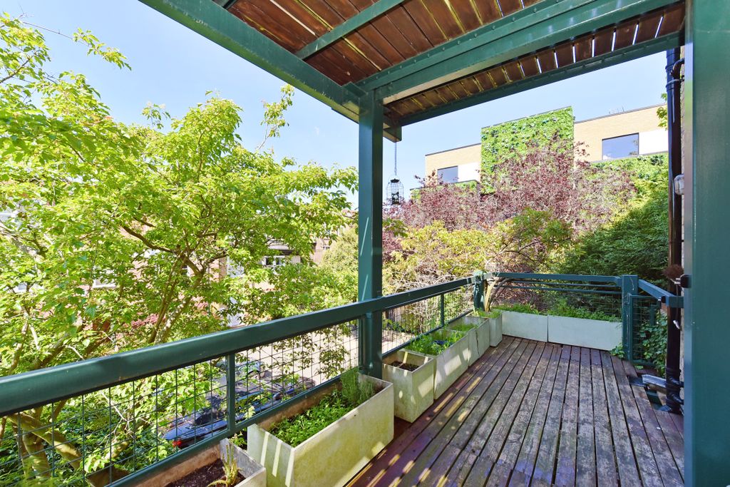 Property photo 1 of 11 14 Timbrell Place (11)
