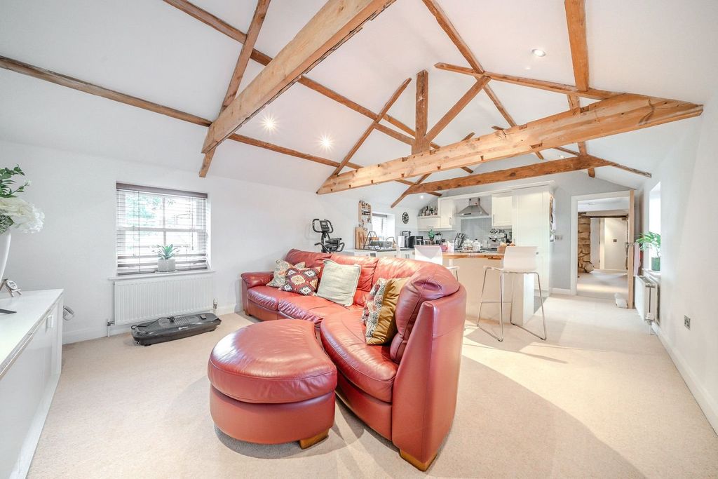 Property photo 3 of 14 Picture No. 25