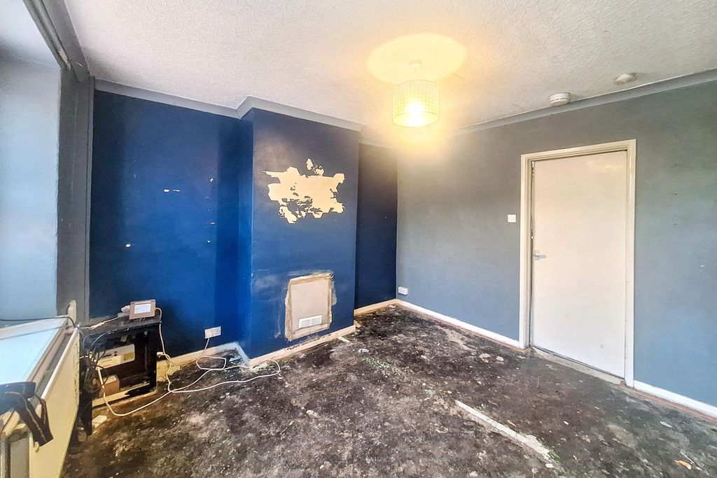 Property photo 3 of 14 17 Keekle Terrace, Cleator Moor, Cumbria, Ca25 5Rq