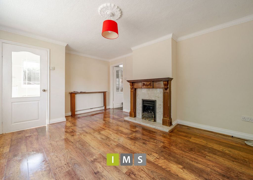 Property photo 2 of 20