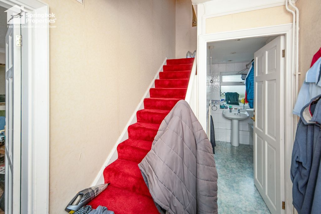 Property photo 2 of 18 Image 1