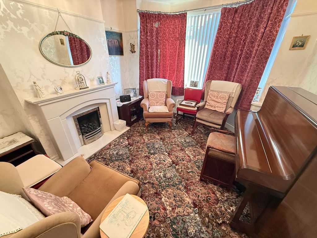 Property photo 2 of 16