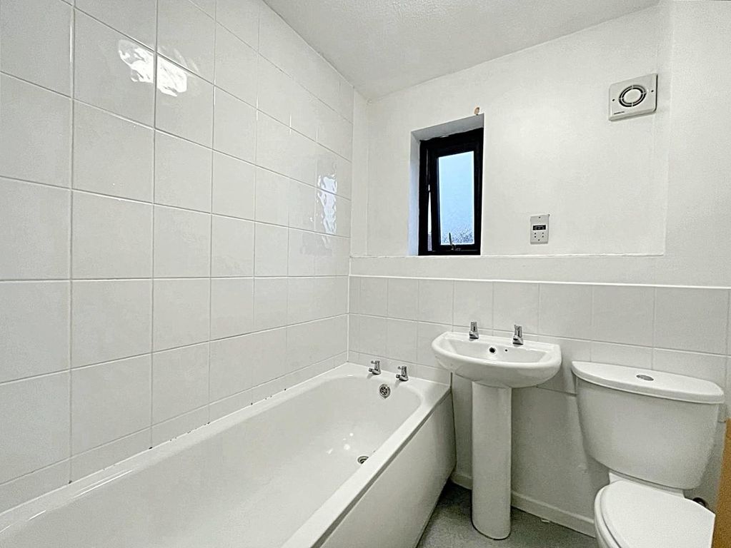 Property photo 3 of 7 Zl7Pjg_Jekgxwut66Gnt0Q