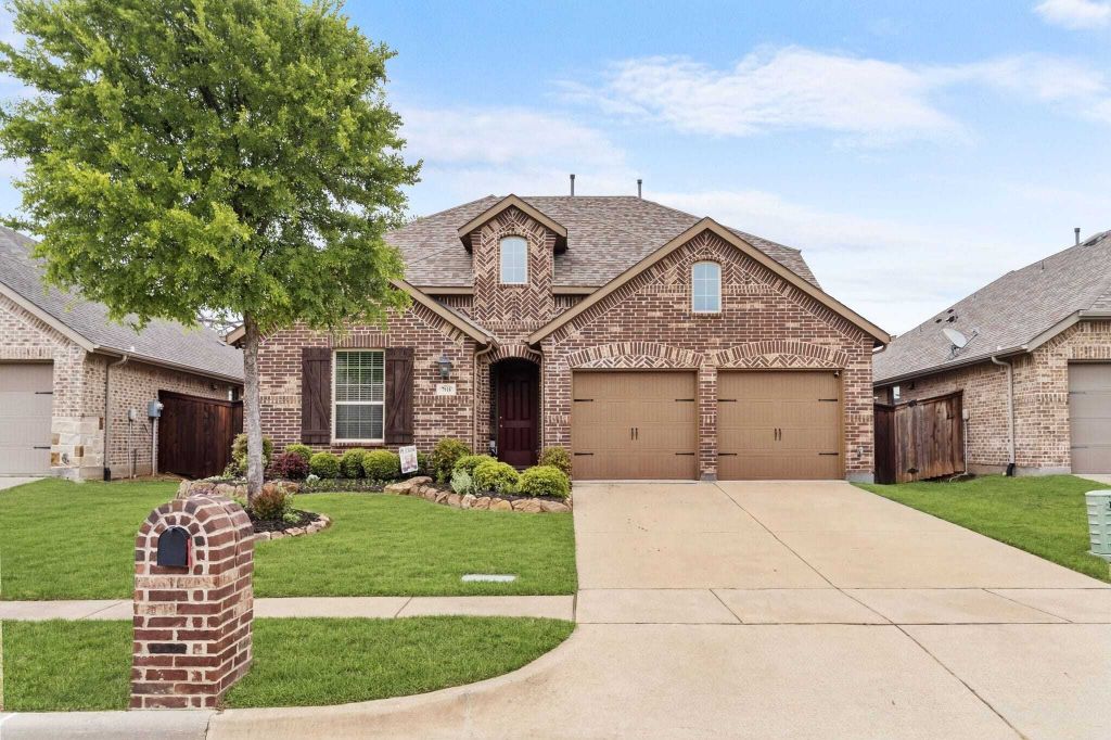 Property photo 1 of 31