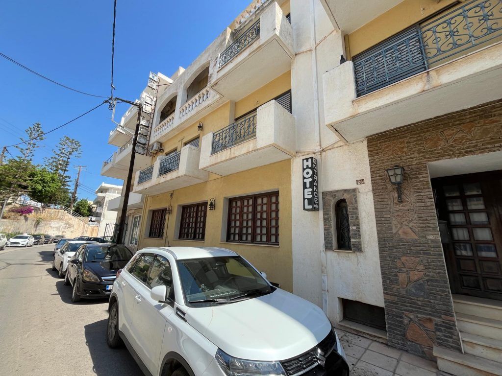 Property photo 1 of 37