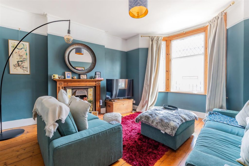 Property photo 2 of 14 27-1.Jpg