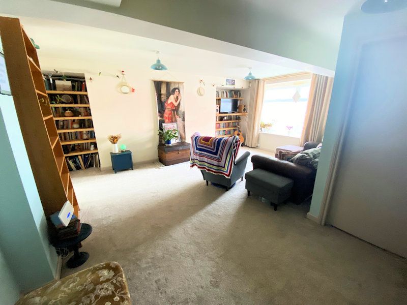 Property photo 2 of 29