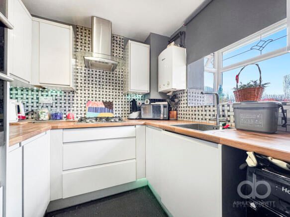 Property photo 2 of 18 127762Agx60961600Img080000Max656x437