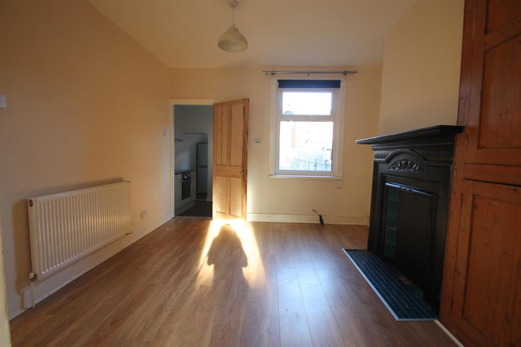 Property photo 3 of 9 Img_0083.Jpg