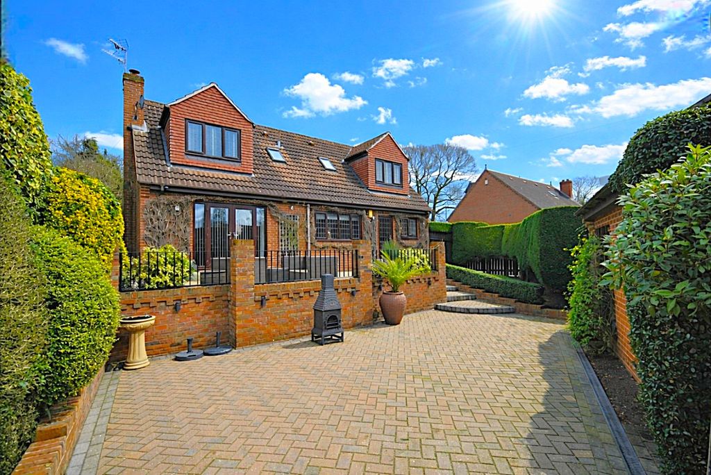 Property photo 3 of 52 Rear Garden