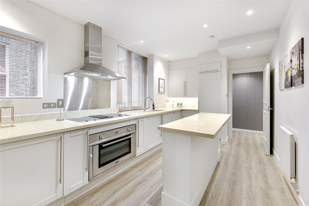 Property photo 3 of 18 Picture No. 57