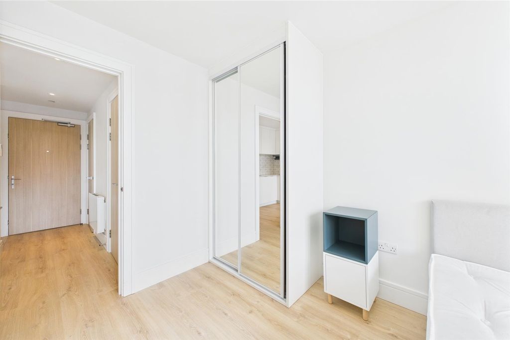 Property photo 2 of 6 Cam02700G0-Pr0297-Still009.Jpg
