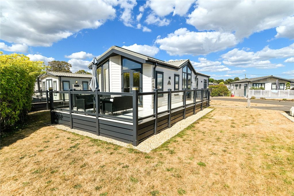Property photo 1 of 15 Picture No. 20