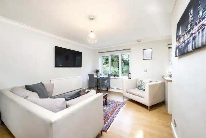 Property photo 2 of 14 Living Room