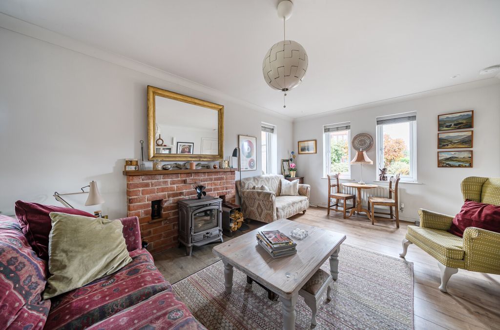 Property photo 3 of 22 1370683-31-68F8B7...