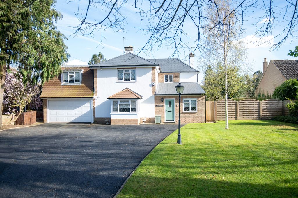Property photo 1 of 37