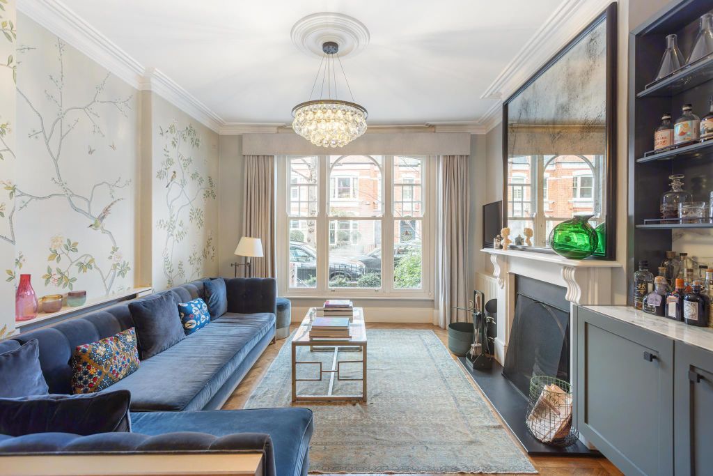 Property photo 3 of 24 Image