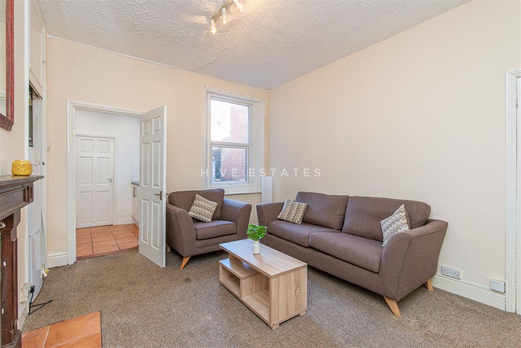 Property photo 1 of 10 W-2773.Jpg