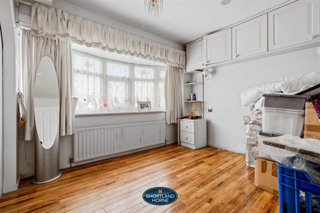 Property photo 3 of 33
