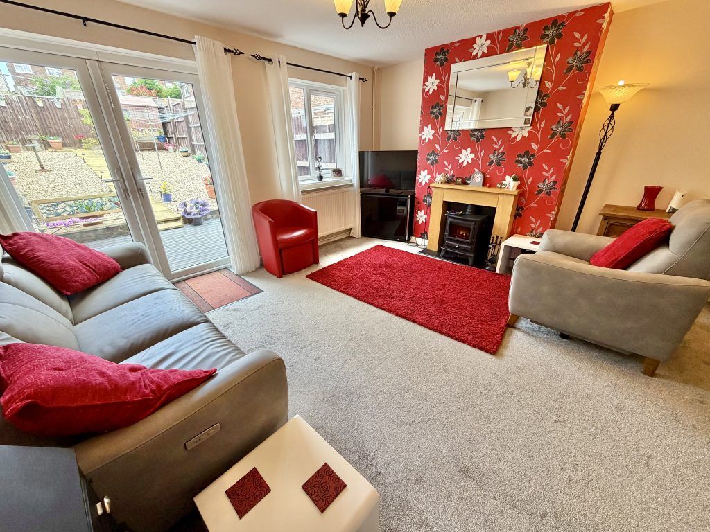 Property photo 3 of 12