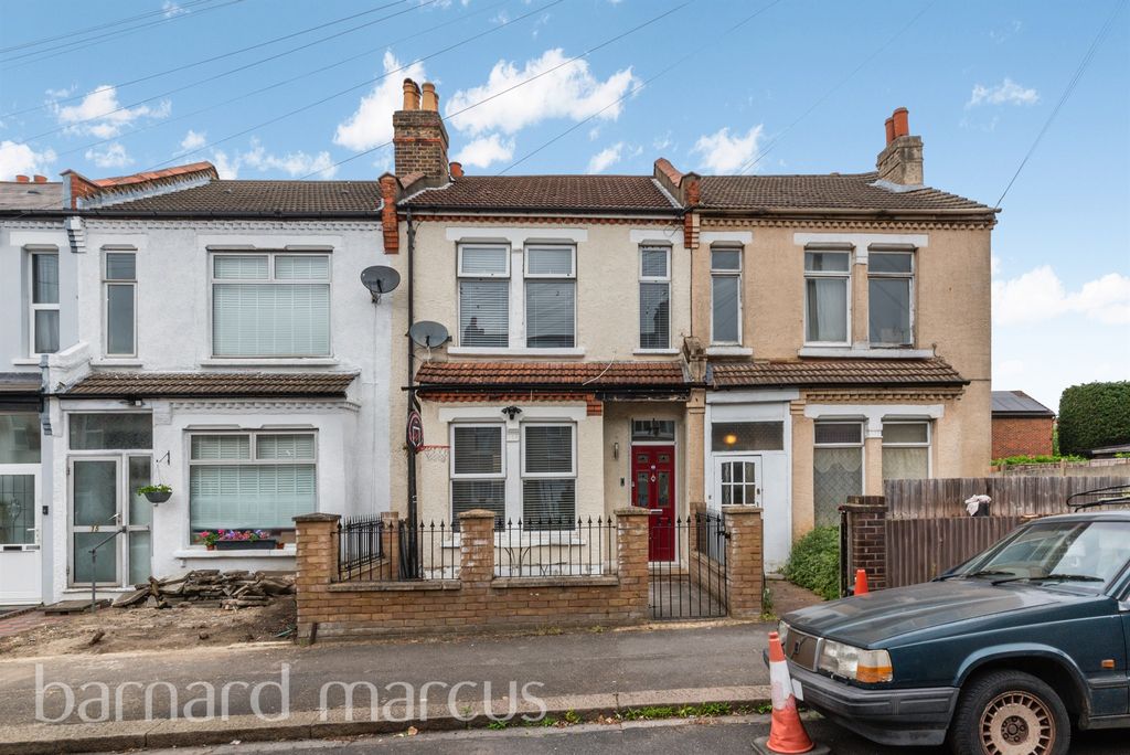 Property photo 1 of 12