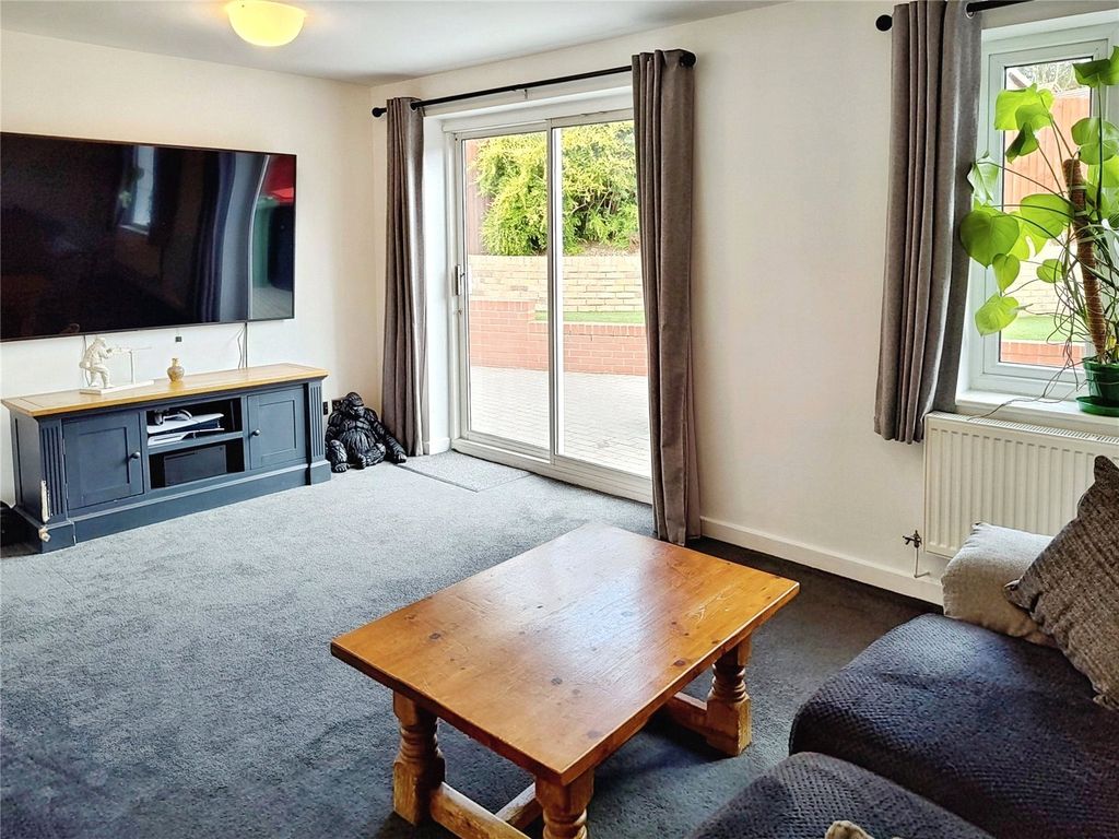 Property photo 2 of 12 Lounge/Diner