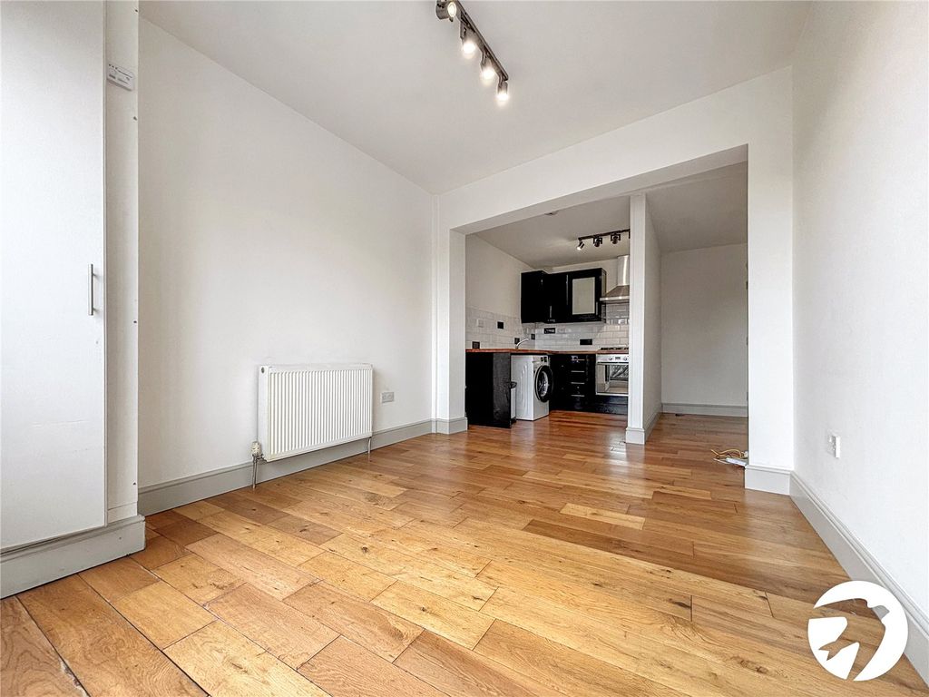 Property photo 3 of 12 Reception Room