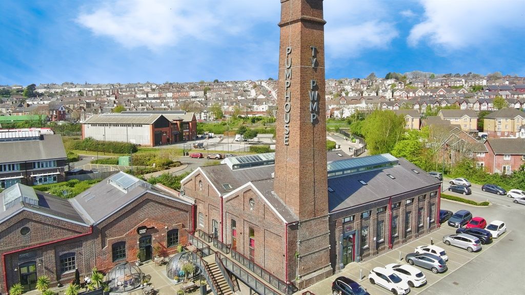 Property photo 1 of 18