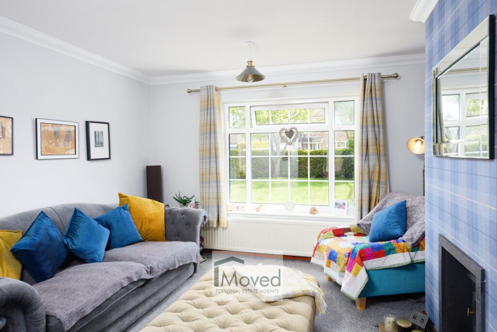 Property photo 3 of 23 Lounge