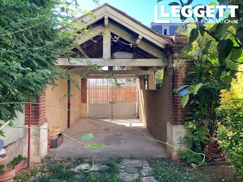 Property photo 2 of 10