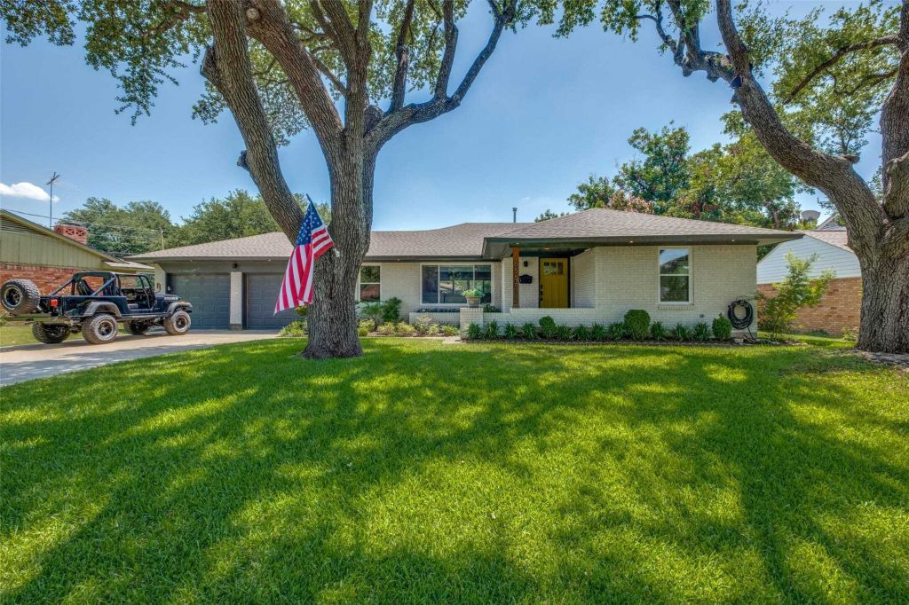 Property photo 1 of 25