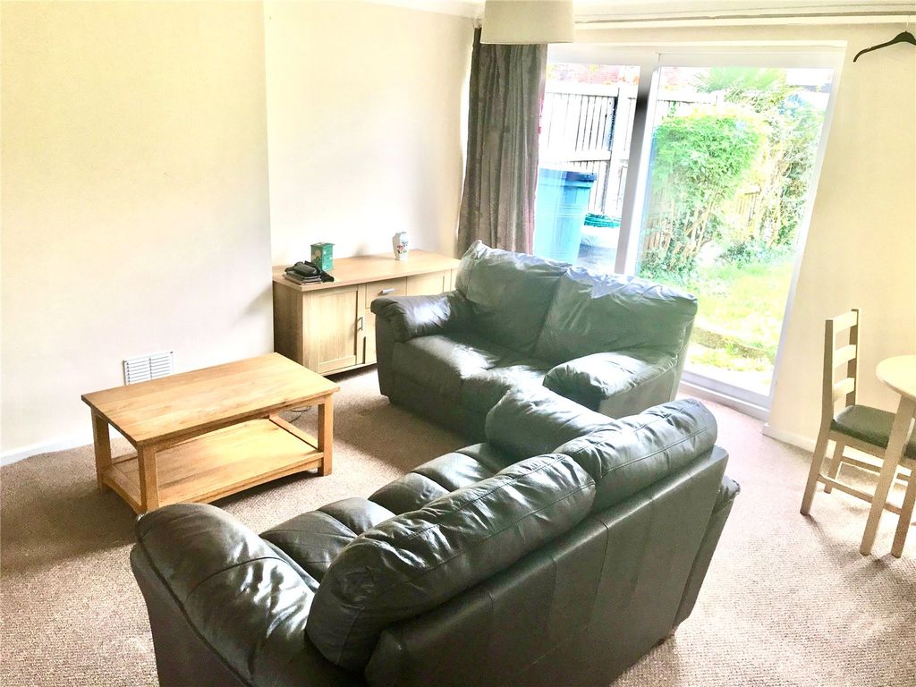 Property photo 3 of 6 Picture No. 02