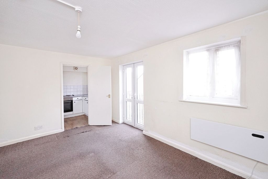 Property photo 2 of 10 Pbox-Img.Jpg