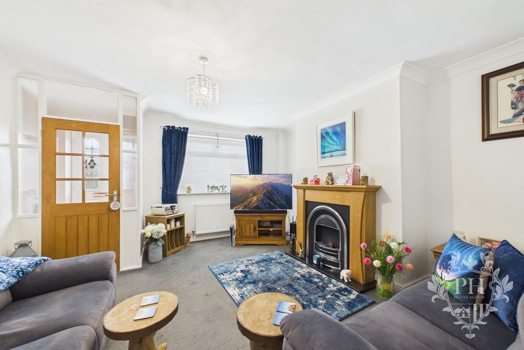 Property photo 2 of 12 Cam02002G0-Pr0267-Still012.Jpg