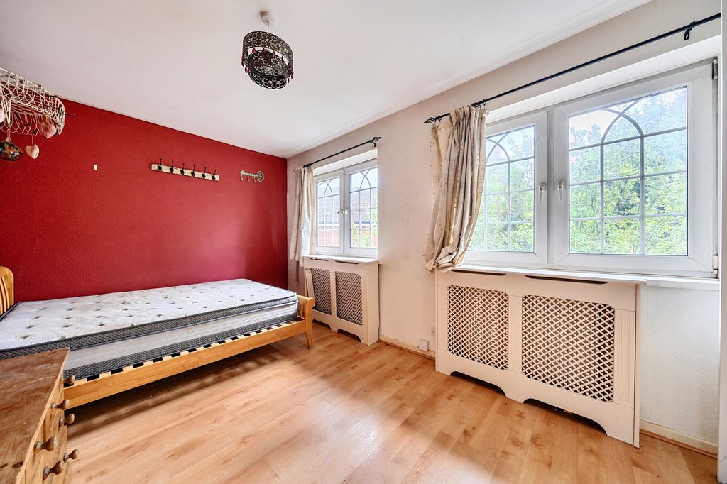 Additional image 10 of 4 bed detached house for saleEmpress Avenue, Farnborough GU14
