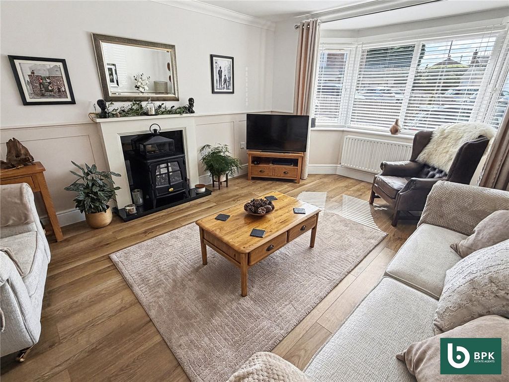 Property photo 3 of 28 Picture No. 28