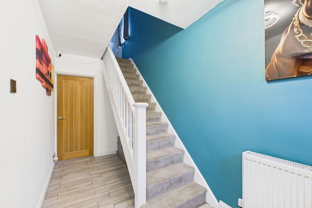 Property photo 3 of 28