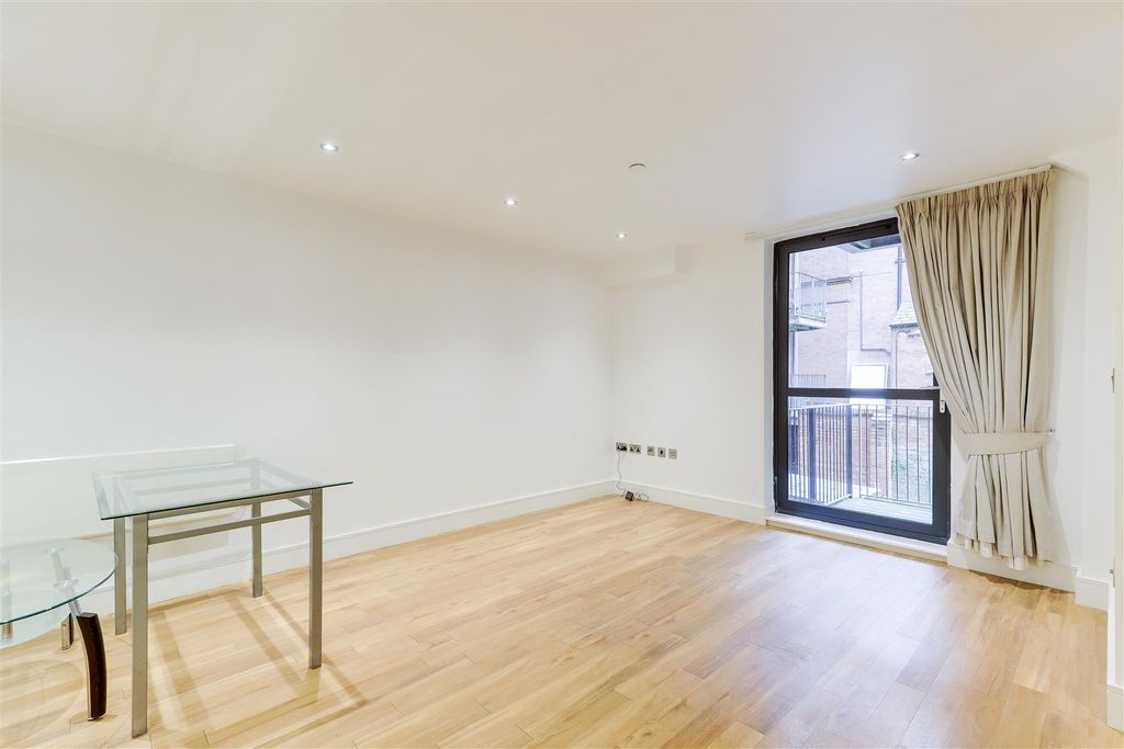 Property photo 3 of 9 10268.Jpg