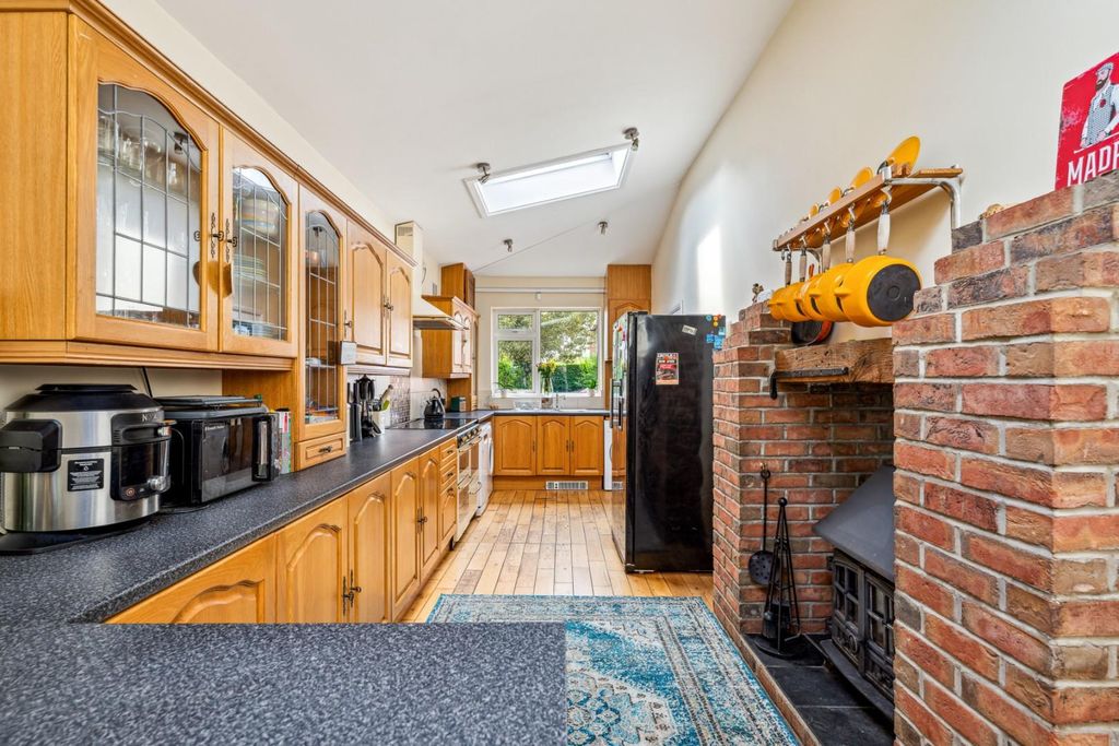 Property photo 2 of 29 56.Jpg
