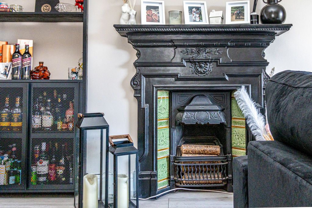 Property photo 2 of 16 Living Room