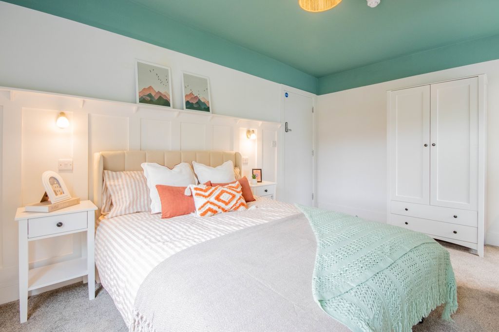 Property photo 1 of 10 E-2