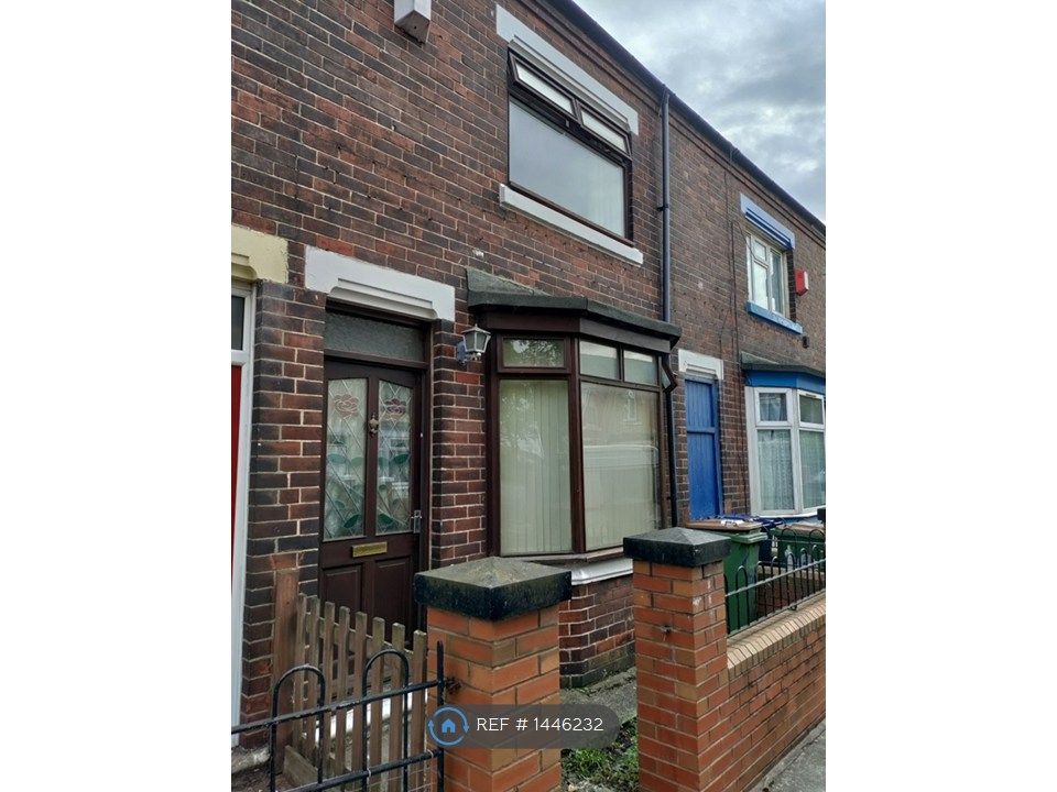 Property photo 2 of 33