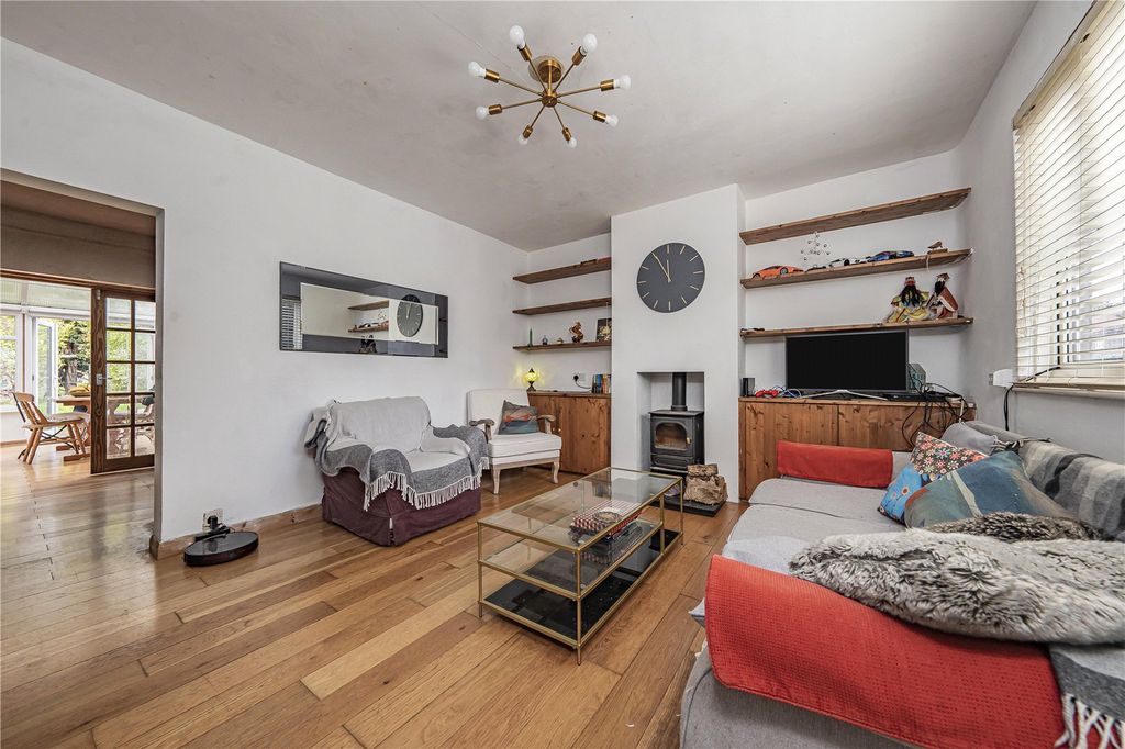 Property photo 2 of 17 Picture No. 07