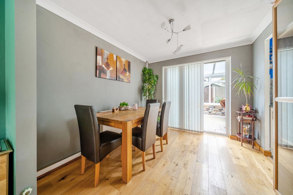 Property photo 3 of 26 Dining Room