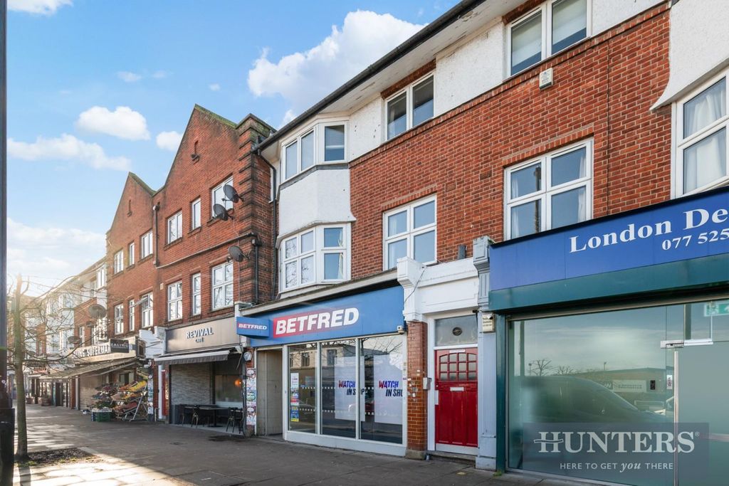 Property photo 1 of 10 Ealing Park Mansions (12).Jpg