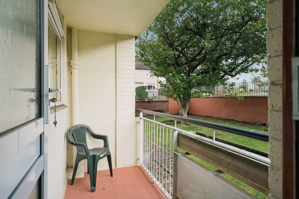 Property photo 2 of 26