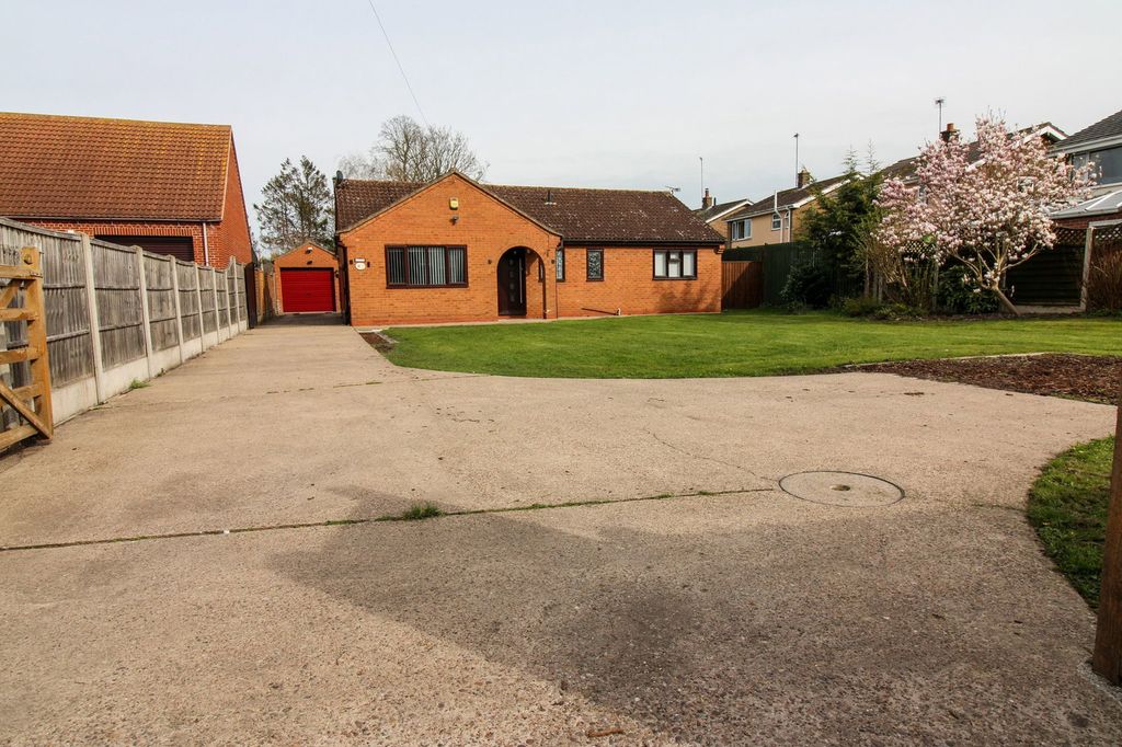 Additional image 16 of 3 bed bungalow for saleWalkerith Road, Morton, Gainsborough DN21